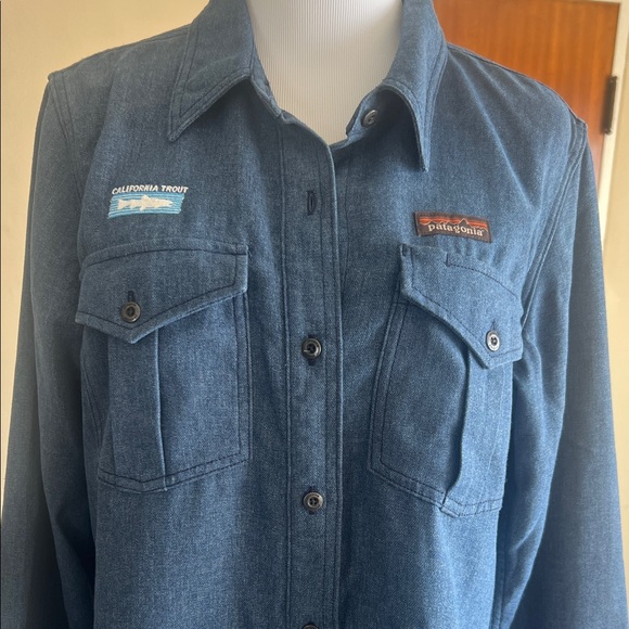 Patagonia Jackets & Blazers - New Patagonia California Trout Women's Blue Button Up
